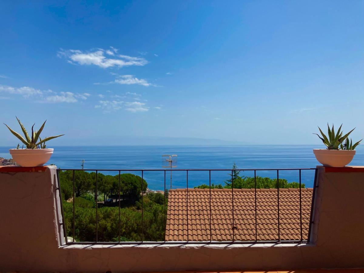Capoalessio Apartment